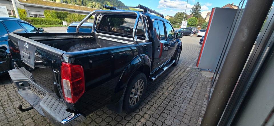 Nissan Navara Pickup Double Cab LE V6 4X4 пробіг: 175500 рік: Juli 2012 Diesel потужність:231 PS коробка: Automatik ціна: 5500 - Фото 12