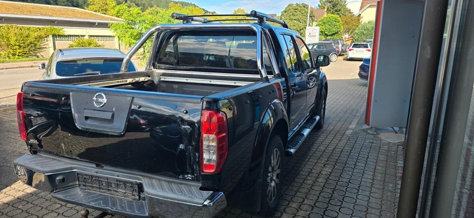 Nissan Navara Pickup Double Cab LE V6 4X4 пробіг: 175500 рік: Juli 2012 Diesel потужність:231 PS коробка: Automatik ціна: 5500 - Фото 5