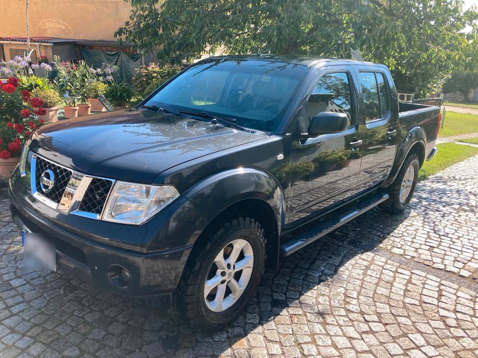 Nissan Navara D40 4x4 Diesel 171Ps Allrad mit Sperre untersetzung пробіг: 311400 рік: Juni 2007 Diesel потужність:171 PS коробка: Automatik ціна: 4999 - Фото 0