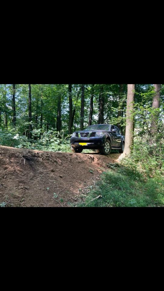 Nissan Navara D40 4x4 Diesel 171Ps Allrad mit Sperre untersetzung пробіг: 311400 рік: Juni 2007 Diesel потужність:171 PS коробка: Automatik ціна: 4999 - Фото 1