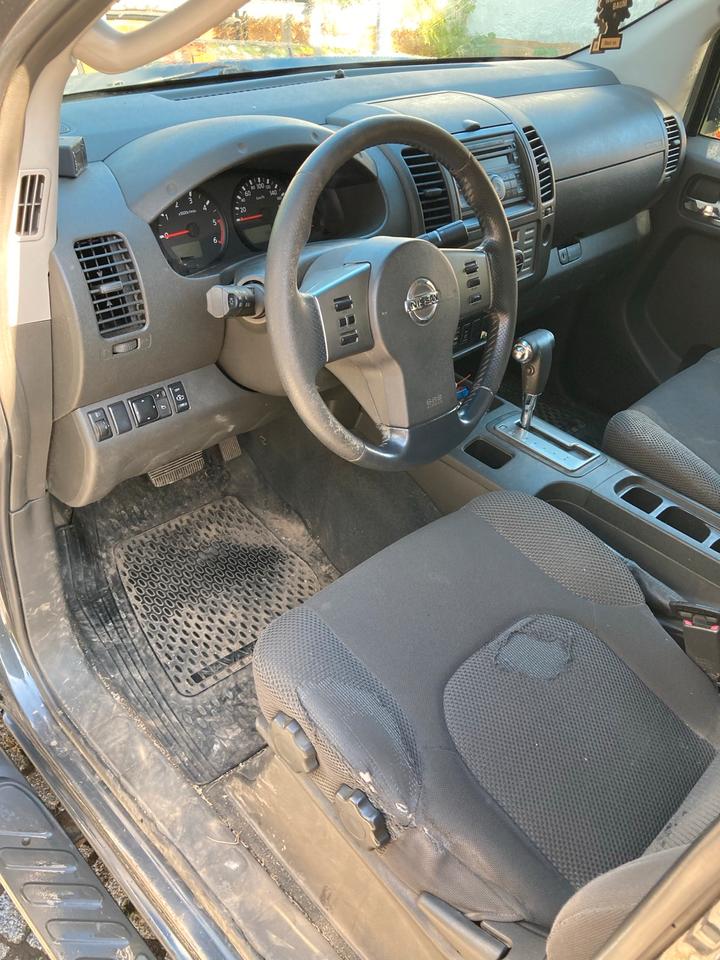 Nissan Navara D40 4x4 Diesel 171Ps Allrad mit Sperre untersetzung пробіг: 311400 рік: Juni 2007 Diesel потужність:171 PS коробка: Automatik ціна: 4999 - Фото 11