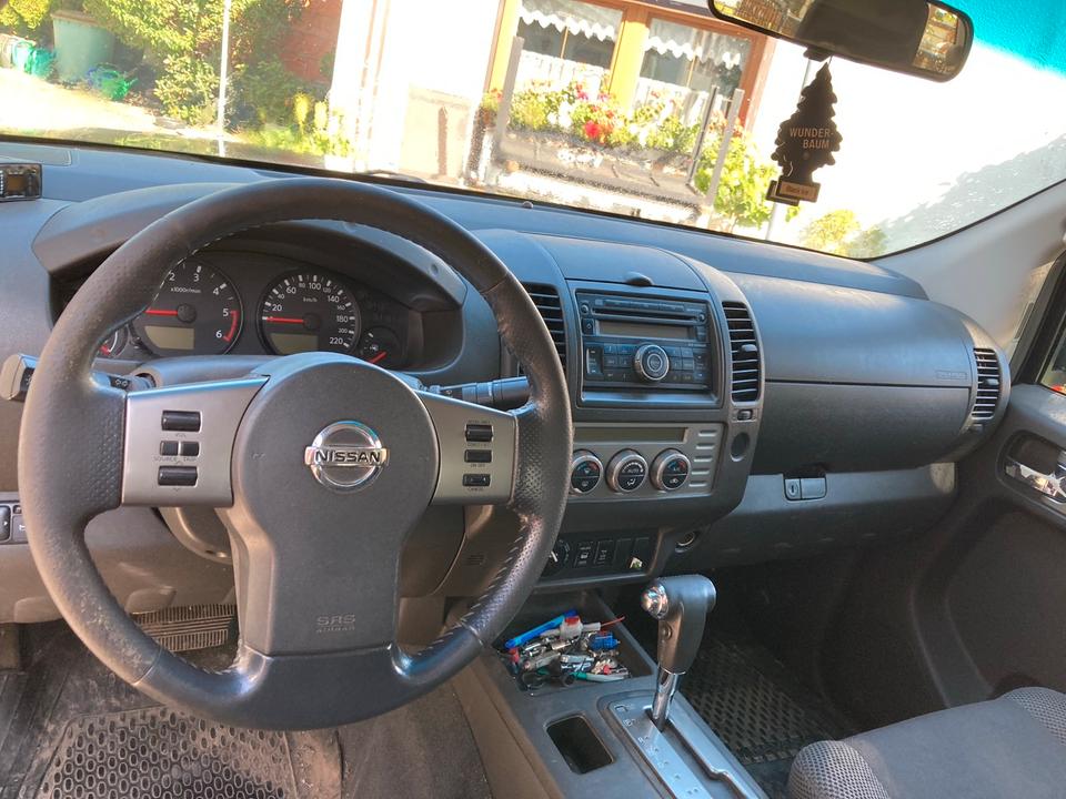 Nissan Navara D40 4x4 Diesel 171Ps Allrad mit Sperre untersetzung пробіг: 311400 рік: Juni 2007 Diesel потужність:171 PS коробка: Automatik ціна: 4999 - Фото 13