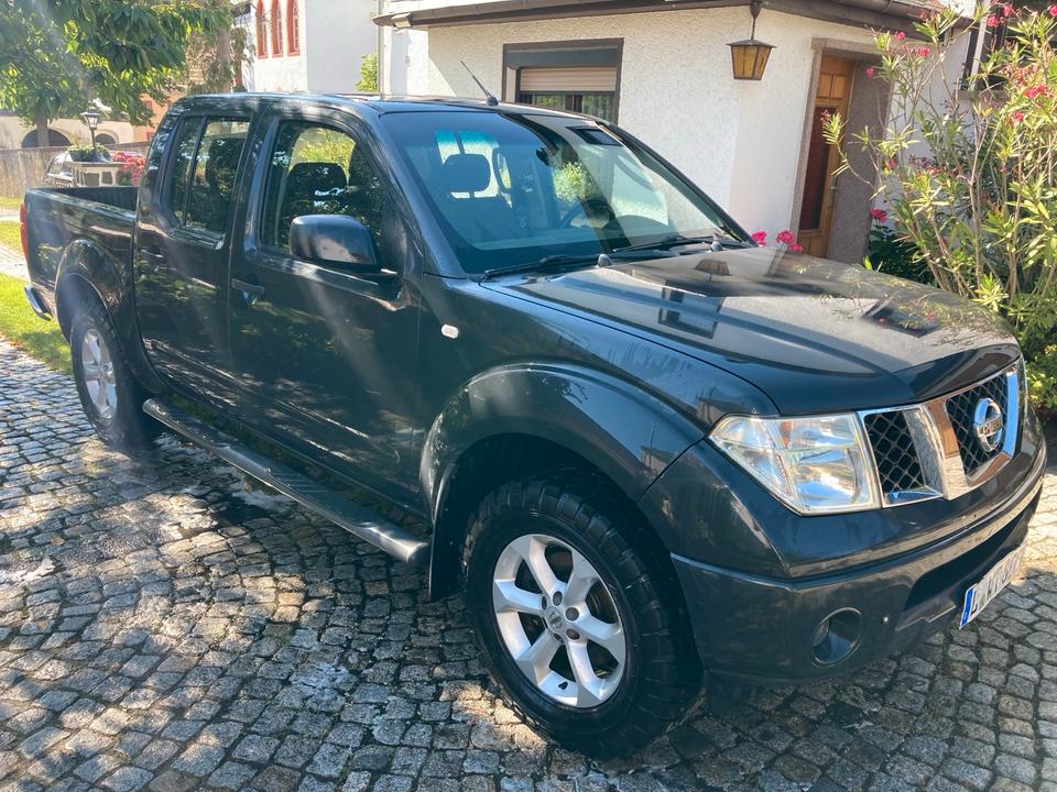 Nissan Navara D40 4x4 Diesel 171Ps Allrad mit Sperre untersetzung пробіг: 311400 рік: Juni 2007 Diesel потужність:171 PS коробка: Automatik ціна: 4999 - Фото 4