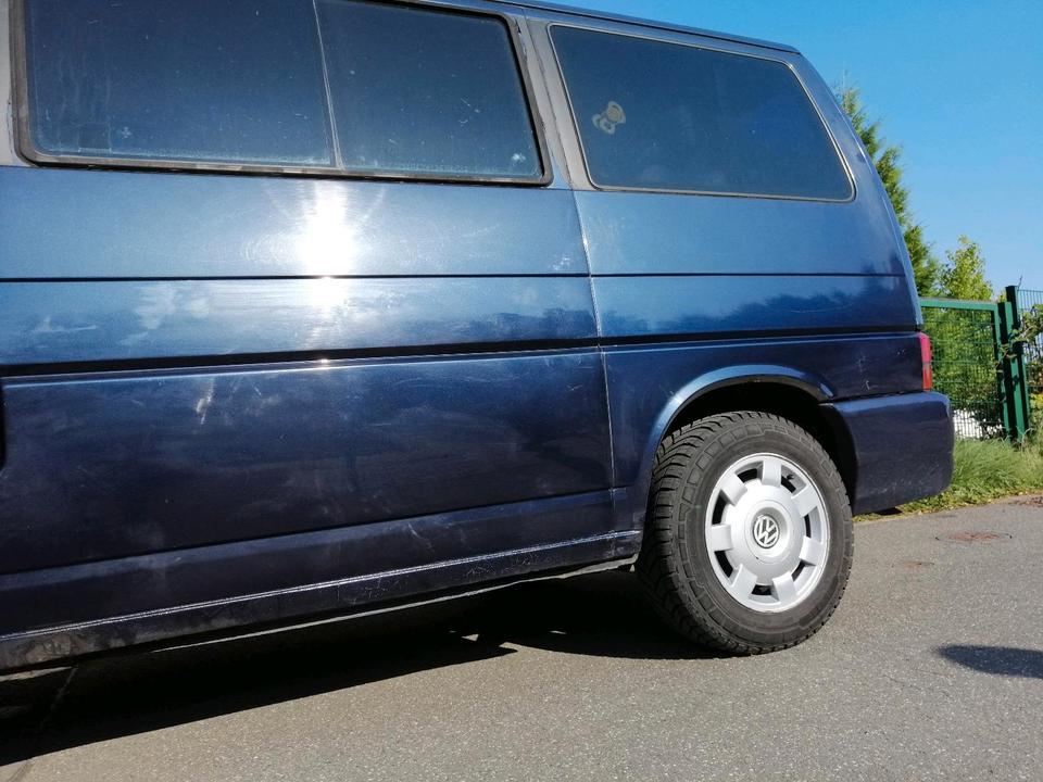 t4 acv tüv 12.2026 2.5 tdi   пробіг: 395000 рік: Juli 1996 Diesel потужність:102 PS коробка: Manuell Van/Bus ціна: 4000 Blau - Фото 3