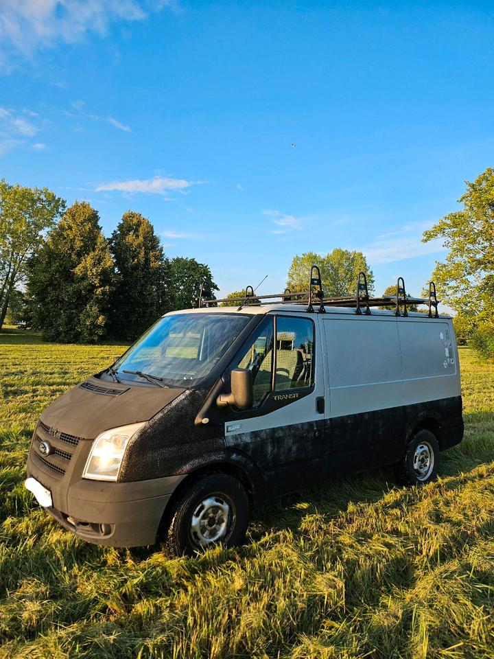 Ford Transit 4x4 пробіг: 269000 рік: Januar 2011 Diesel потужність:140 PS коробка: Manuell ціна: 4500 - Фото 1