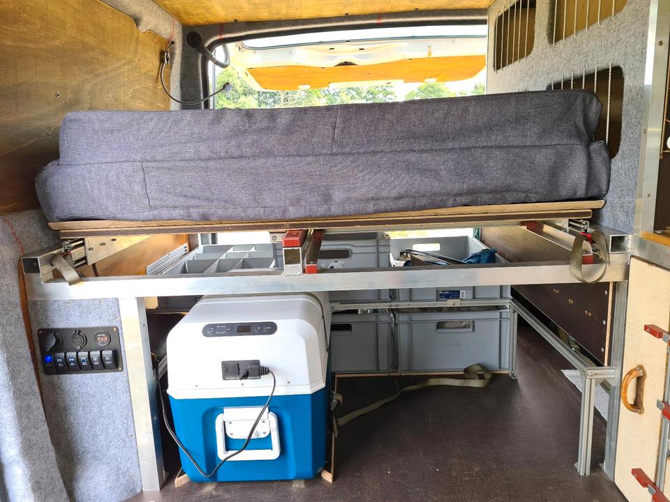 Ford Transit 4x4 пробіг: 269000 рік: Januar 2011 Diesel потужність:140 PS коробка: Manuell ціна: 4500 - Фото 10