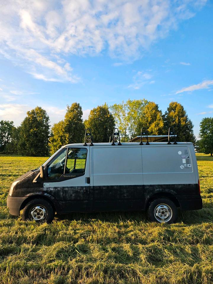 Ford Transit 4x4 пробіг: 269000 рік: Januar 2011 Diesel потужність:140 PS коробка: Manuell ціна: 4500 - Фото 2