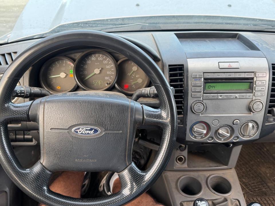 Ford Ranger Einzelkabine 4X4 XL пробіг: 287215 рік: Januar 2008 Diesel потужність:143 PS коробка: Manuell ціна: 4499 - Фото 18