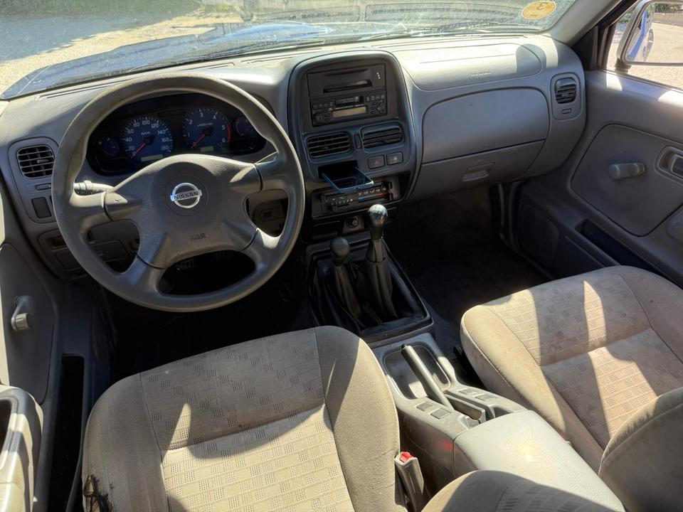 Nissan Navara 2.5DI 4x4 пробіг: 230000 рік: Oktober 2003 Diesel потужність:133 PS коробка: Manuell ціна: 3700 - Фото 8