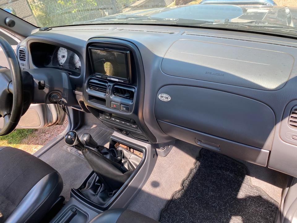 Nissan pick up 4x4  d22 пробіг: 298000 рік: Januar 2002 Diesel потужність:103 PS коробка: Manuell ціна: 4200 - Фото 6