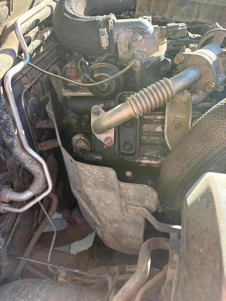 Клсане авто для ЗСУ Mitsubishi L200 пробіг: 177000 рік: April 2003 Diesel потужність:116 PS коробка: Manuell ціна: 4350 - Фото 10