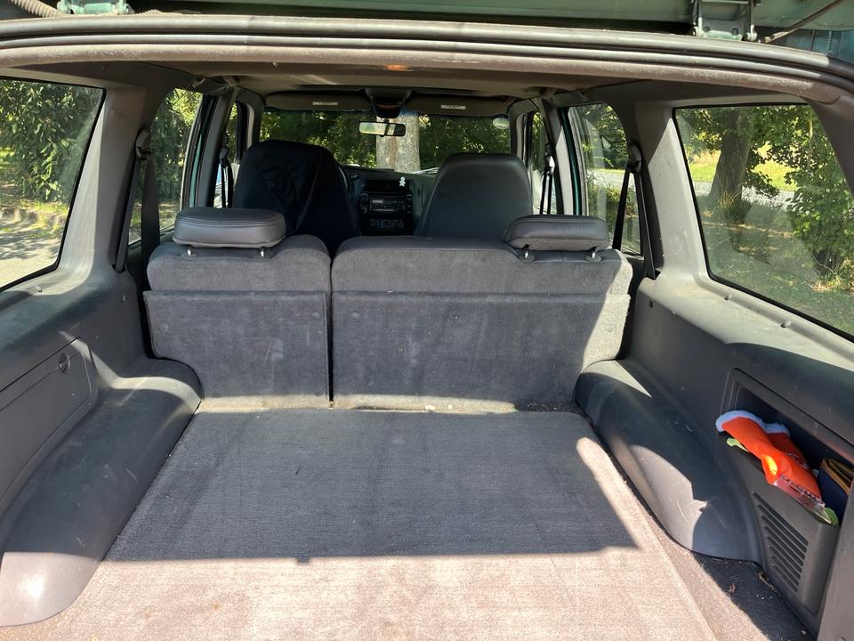 Ford Explorer U2 1999 4x4 пробіг: 175000 рік: Juni 1999 Benzin коробка: Automatik SUV/Geländewagen ціна: 2500 - Фото 5