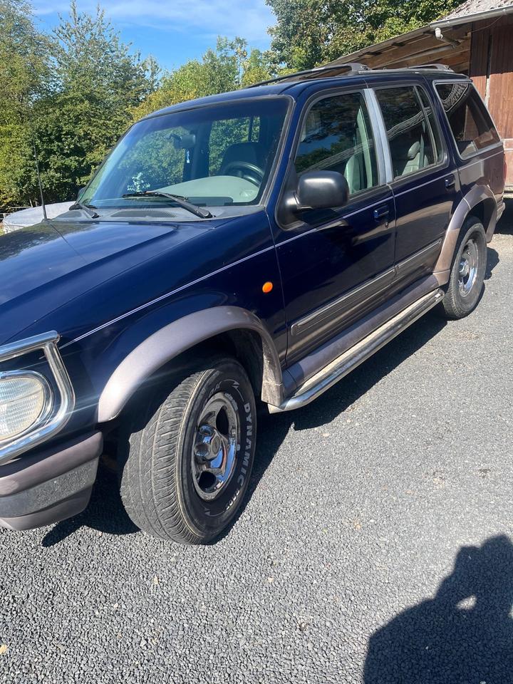 Ford Explorer U2 4.0 V6 4x4 207PS Bastlerfahrzeug Explorer пробіг: 187161 рік: Oktober 1997 Benzin потужність:207 PS коробка: Automatik ціна: 1500 - Фото 0