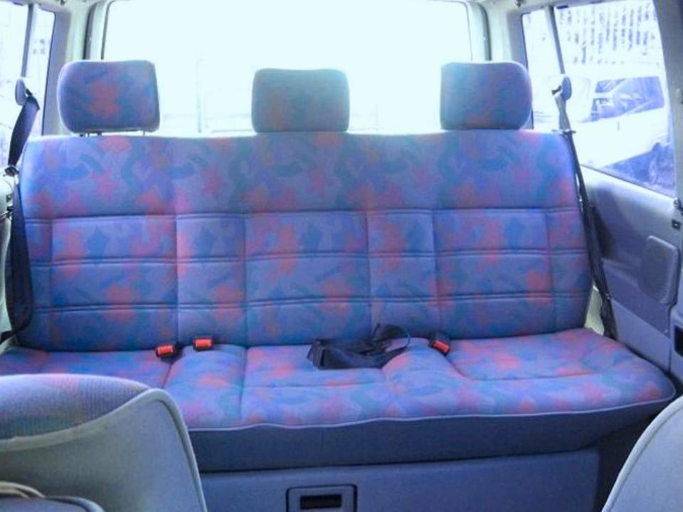 Volkswagen Allstar T4 Multivan 1.9 пробіг: 249123 рік: Oktober 1993 Diesel коробка: Manuell коробка: Manuell ціна: 2890 - Фото 11