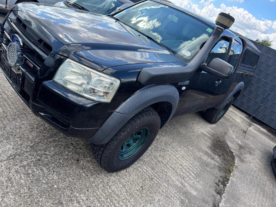 Ford Ranger 2.5 4X4 пробіг: 300000 рік: Juli 2007 Diesel потужність:143 PS коробка: Manuell ціна: 4400 - Фото 1