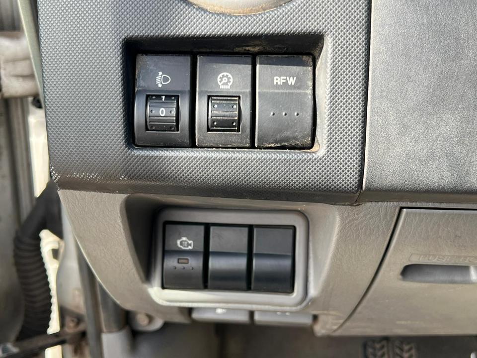 Ford RANGER 2.5 D  пробіг: 260000 рік: Oktober 2008 Diesel потужність:143 PS коробка: Manuell ціна: 4999 - Фото 10