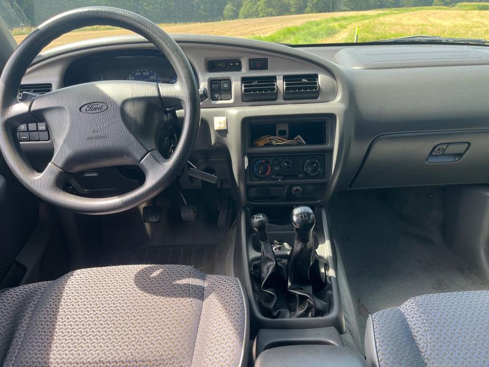 Ford Ranger Doppelkabine 4X4 XL пробіг: 289000 рік: März 2004 Diesel потужність:109 PS коробка: Manuell ціна: 4900 - Фото 10