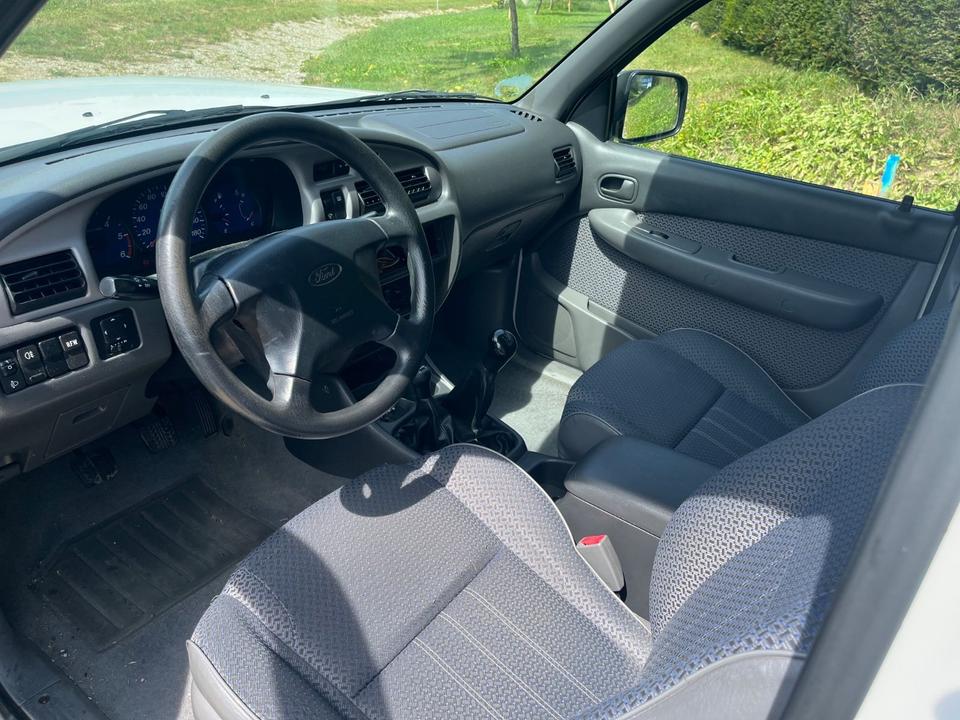 Ford Ranger Doppelkabine 4X4 XL пробіг: 289000 рік: März 2004 Diesel потужність:109 PS коробка: Manuell ціна: 4900 - Фото 9