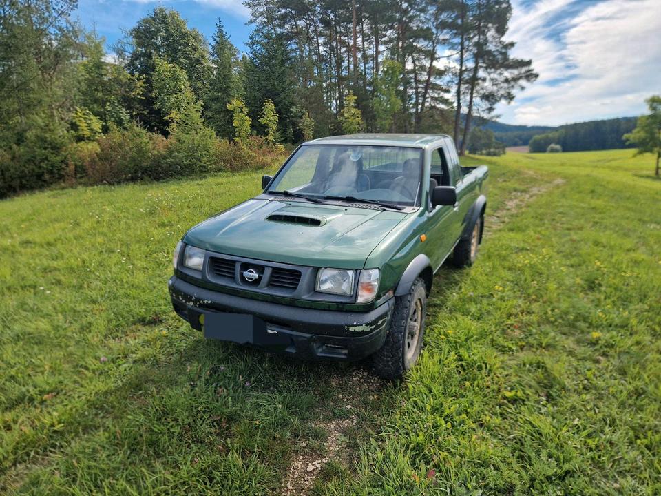 Nissan Navara D22 пробіг: 249893 рік: November 2000 Diesel потужність:101 PS коробка: Manuell ціна: 2499 - Фото 0