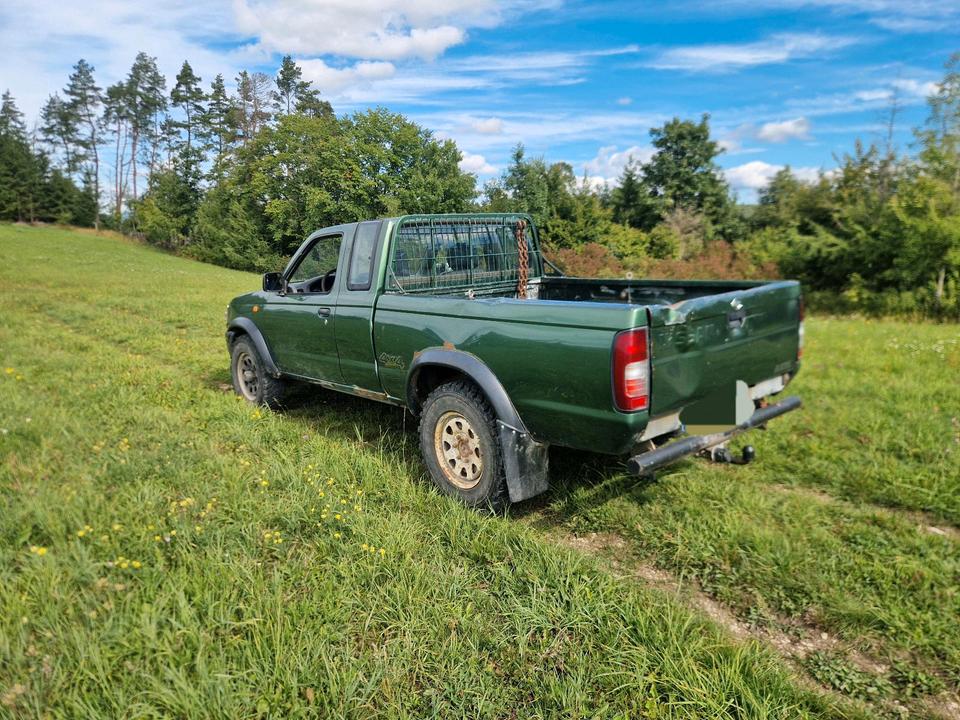 Nissan Navara D22 пробіг: 249893 рік: November 2000 Diesel потужність:101 PS коробка: Manuell ціна: 2499 - Фото 2
