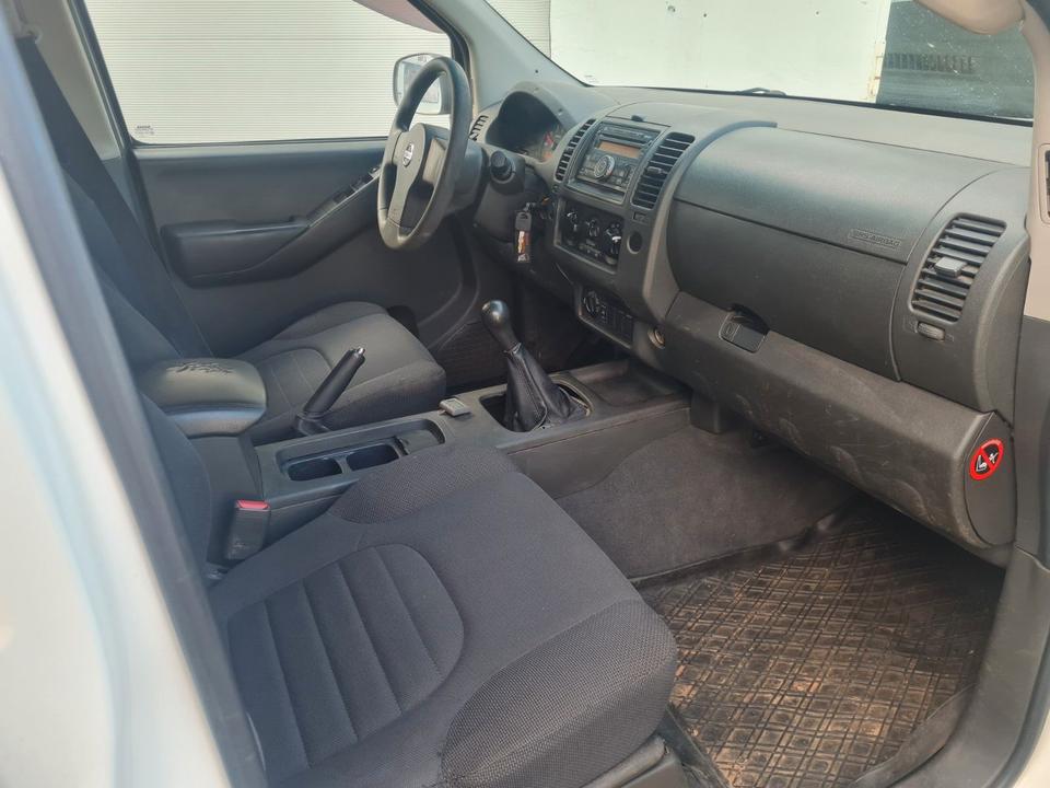 Nissan Navara Pickup KingCab Business 4X4 пробіг: 274000 рік: Januar 2010 Diesel потужність:171 PS коробка: Manuell ціна: 5000 - Фото 8