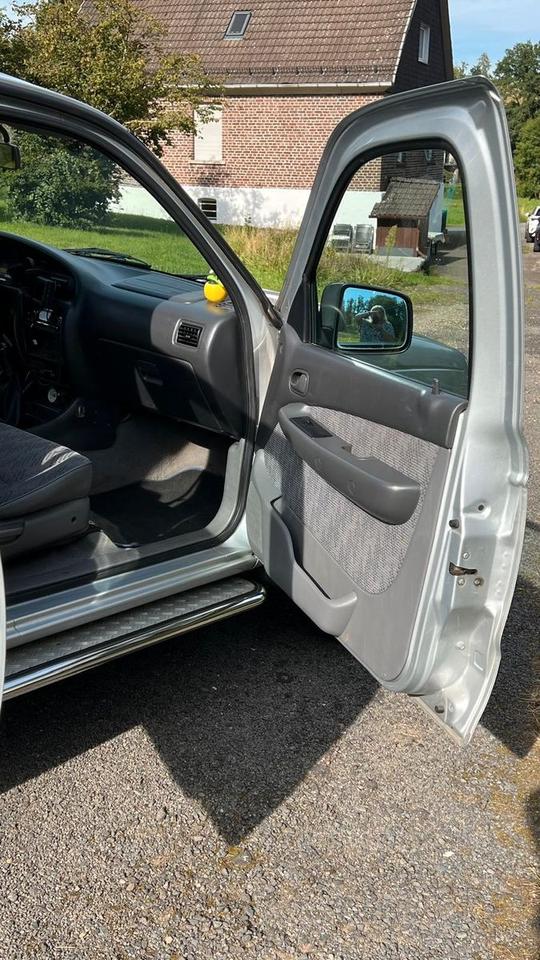 Ford Ranger 2.5 TD XLT Doppelkabine 4x4 пробіг: 164687 рік: Mai 2002 Diesel потужність:109 PS ціна: 4400 - Фото 10