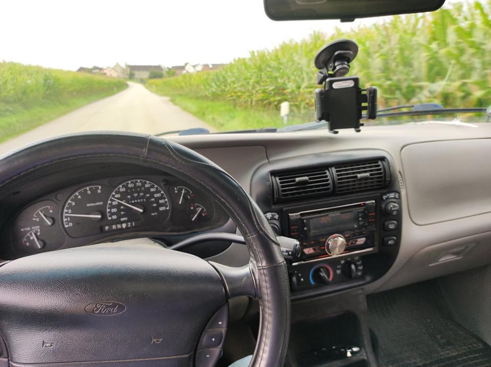 Ford Exolorer  XLT 4x4 Allrad пробіг: 235000 рік: Juli 1998 Benzin потужність:207 PS коробка: Automatik ціна: 3200 - Фото 5