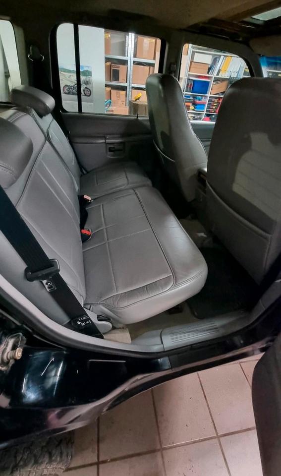 Замовити Купити вживане авто з Європи Ford Explorer U2 4.0 V6 4x4  рік: Januar 1998 пробіг: 198000 Benzin потужність:204 PS ціна: 2250 - Фото 7