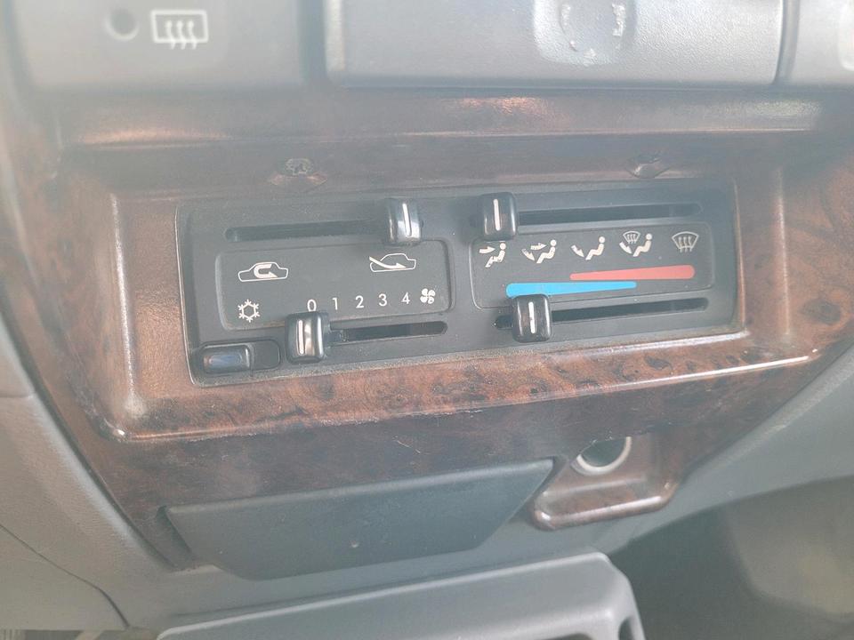 Nissan Terrano II  2,7L TD 4x4 пробіг: 222312 рік: Juni 1998 Diesel потужність:125 PS коробка: Manuell ціна: 4999 - Фото 13
