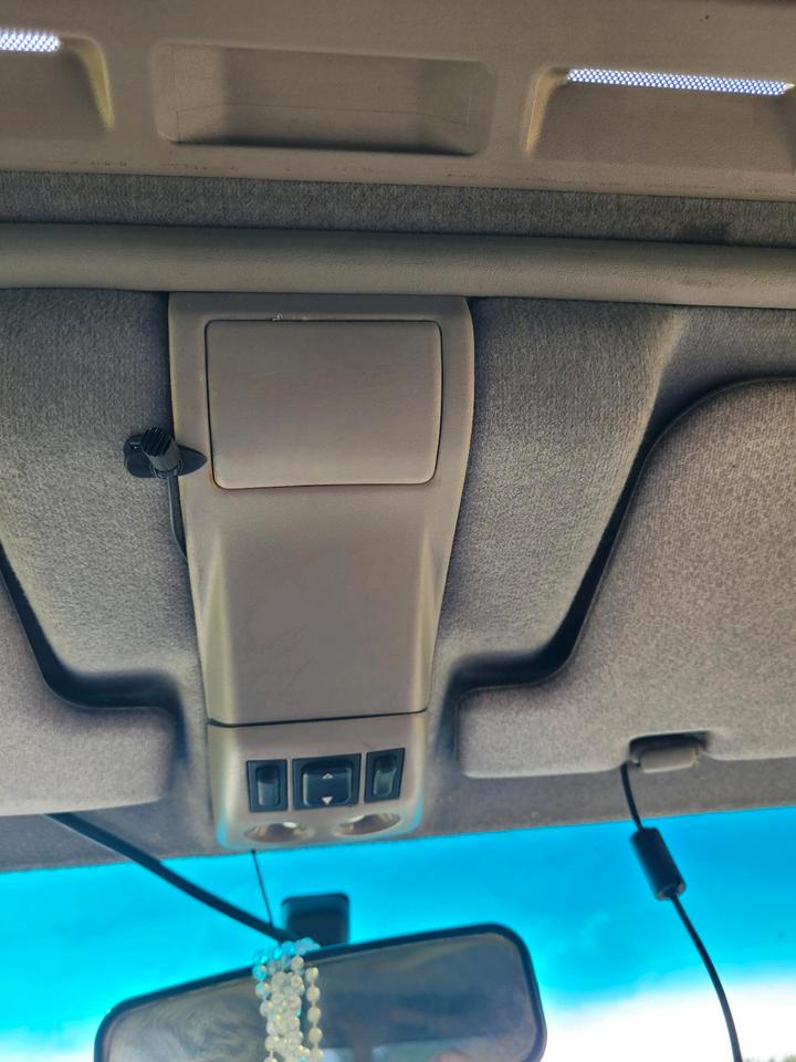 Nissan Terrano II  2,7L TD 4x4 пробіг: 222312 рік: Juni 1998 Diesel потужність:125 PS коробка: Manuell ціна: 4999 - Фото 16