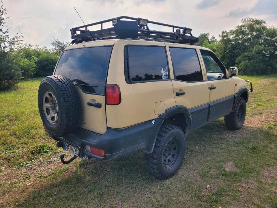 Nissan Terrano II  2,7L TD 4x4 пробіг: 222312 рік: Juni 1998 Diesel потужність:125 PS коробка: Manuell ціна: 4999 - Фото 4