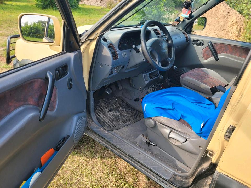 Nissan Terrano II  2,7L TD 4x4 пробіг: 222312 рік: Juni 1998 Diesel потужність:125 PS коробка: Manuell ціна: 4999 - Фото 6