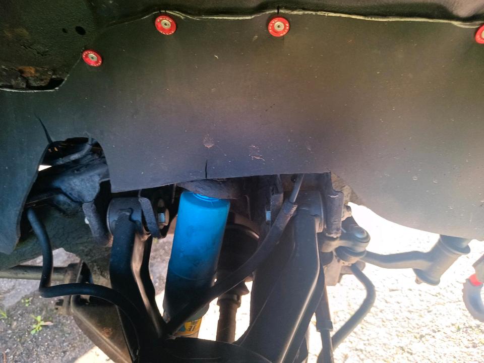 Nissan D22 BJ 2000 LKW 103ps пробіг: 192500 рік: Januar 2000 потужність:103 PS коробка: Manuell ціна: 5700 - Фото 5