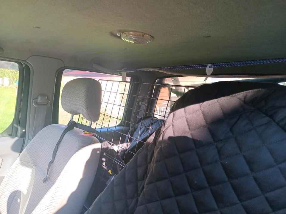 Nissan D22 BJ 2000 LKW 103ps пробіг: 192500 рік: Januar 2000 потужність:103 PS коробка: Manuell ціна: 5700 - Фото 7