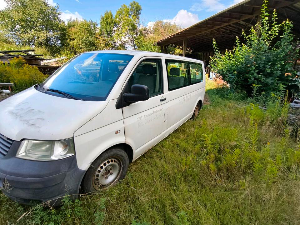 VW T5 Multivan пробіг: 349000 рік: November 2008 Diesel потужність:90 PS коробка: Manuell ціна: 3000 - Фото 2