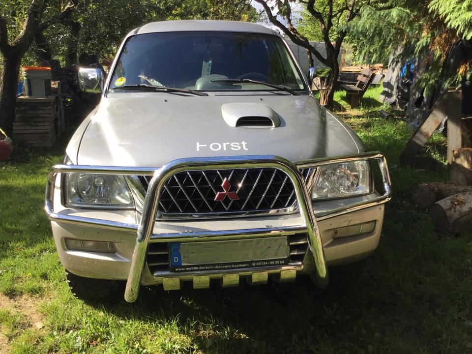 Mitsubishi l200 пробіг: 175430 рік: April 2004 Diesel потужність:116 PS коробка: Manuell ціна: 5500 - Фото 1