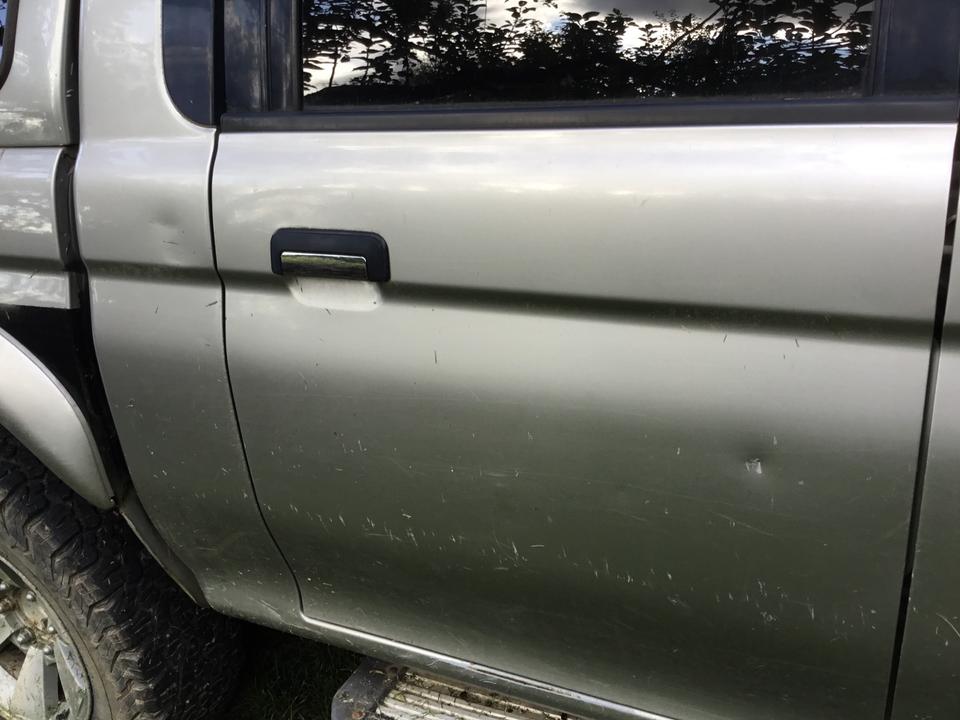 Mitsubishi l200 пробіг: 175430 рік: April 2004 Diesel потужність:116 PS коробка: Manuell ціна: 5500 - Фото 14