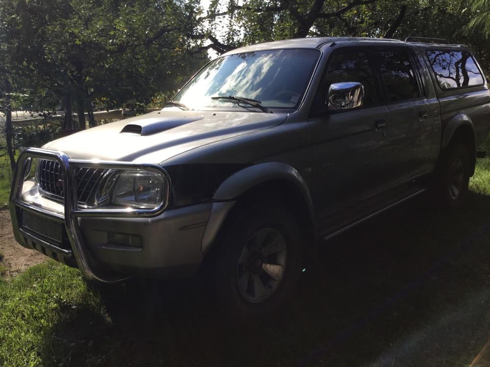 Mitsubishi l200 пробіг: 175430 рік: April 2004 Diesel потужність:116 PS коробка: Manuell ціна: 5500 - Фото 2