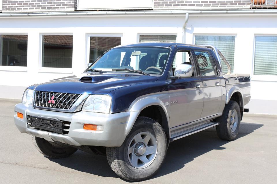 MITSUBISHI L 200 2,5 DIESEL DOPPELKABINE KLIMA AHK OFFROAD пробіг: 204000 рік: Mai 2025 Diesel потужність:116 PS коробка: Manuell ціна: 5500 - Фото 0