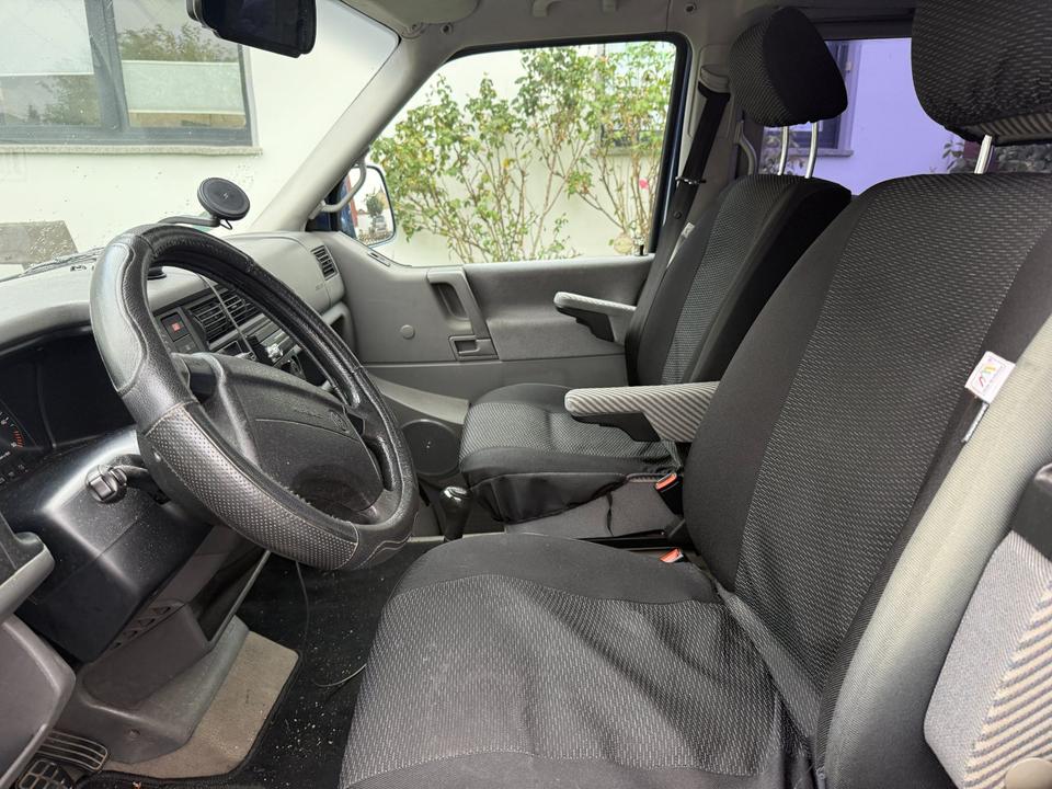 VW T4 Multivan 2.5 TDI (102 PS), BJ 1998  пробіг: 330000 Diesel потужність:102 PS коробка: Manuell ціна: 2800 - Фото 2