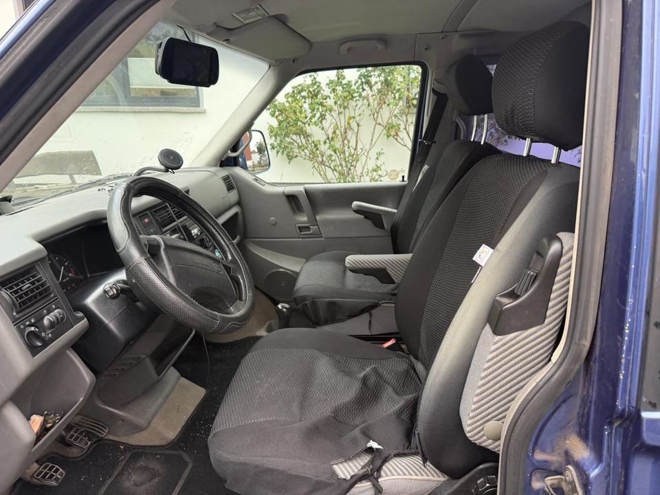 VW T4 Multivan 2.5 TDI (102 PS), BJ 1998  пробіг: 330000 Diesel потужність:102 PS коробка: Manuell ціна: 2800 - Фото 5