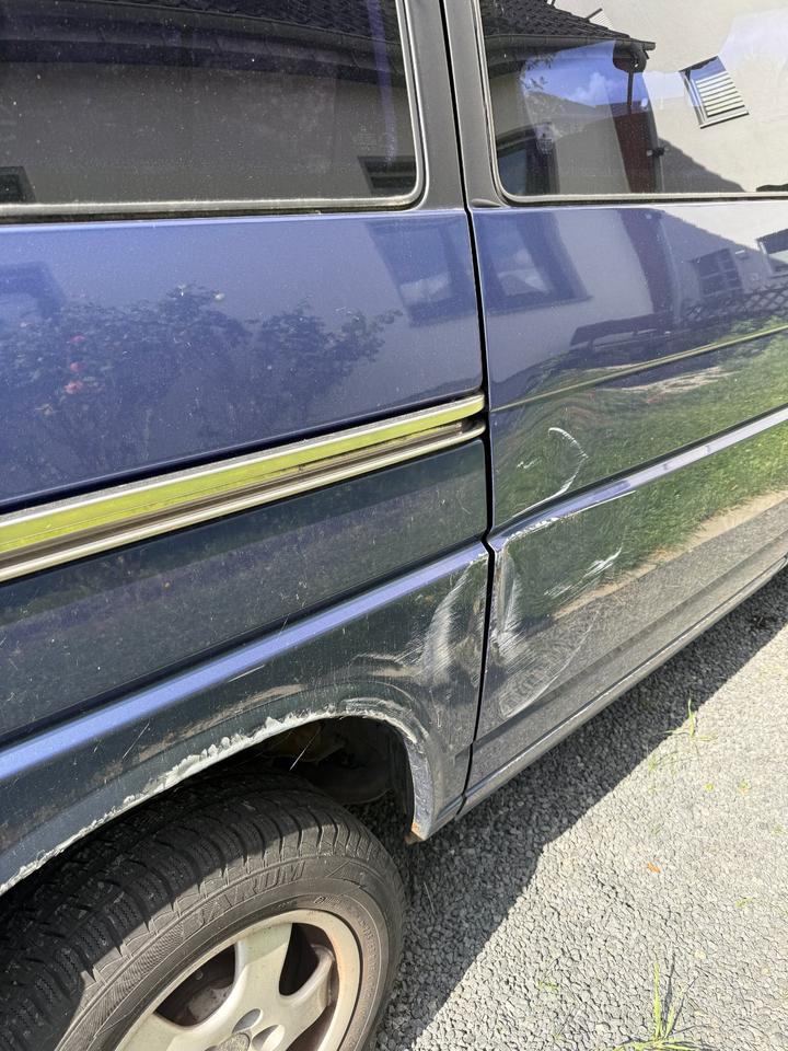 VW T4 Multivan 2.5 TDI (102 PS), BJ 1998  пробіг: 330000 Diesel потужність:102 PS коробка: Manuell ціна: 2800 - Фото 6