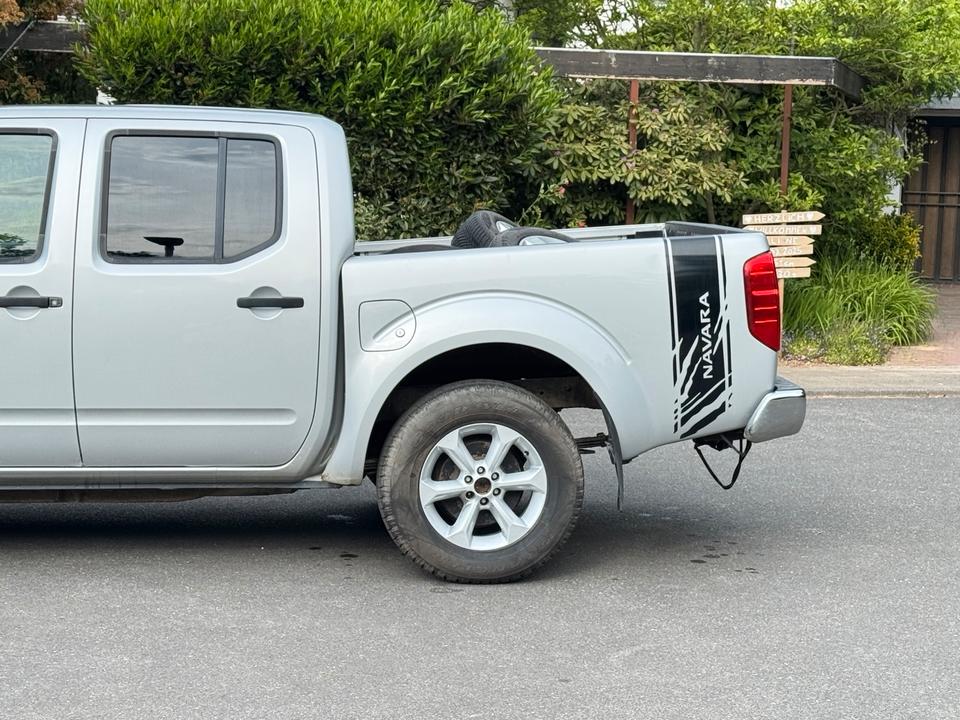 Nissan Navara 2.5DCI пробіг: 146000 рік: Februar 2007 Diesel потужність:171 PS коробка: Manuell ціна: 4450 - Фото 7