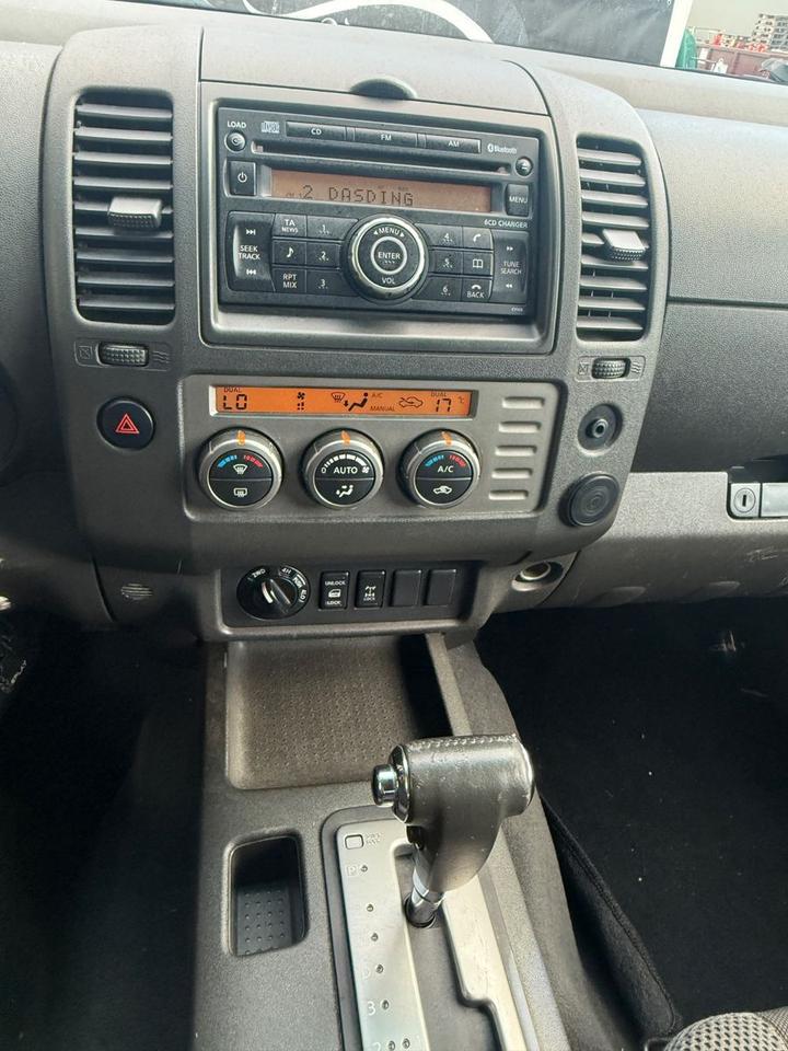 Nissan Navara Pickup Double Cab SE 4X4 пробіг: 214000 рік: April 2008 коробка: Automatik ціна: 4990 - Фото 12