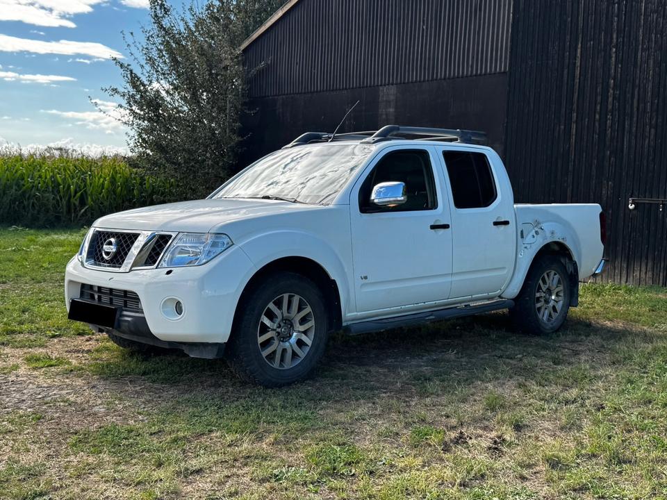 Nissan Navara 3.0 V6 пробіг: 198000 рік: September 2012 Diesel потужність:231 PS ціна: 5700 - Фото 0