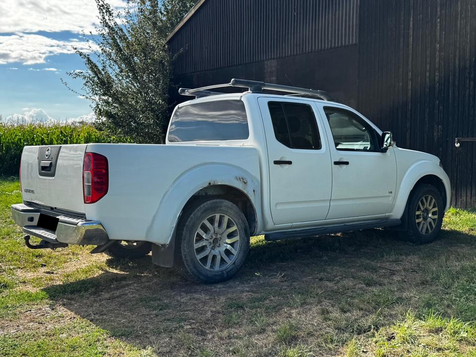 Nissan Navara 3.0 V6 пробіг: 198000 рік: September 2012 Diesel потужність:231 PS ціна: 5700 - Фото 3