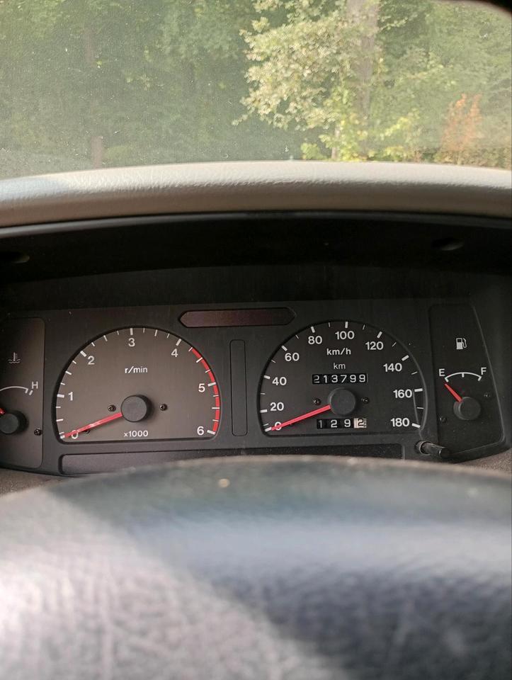 Opel Campo Sportscab 4x4  2.5L пробіг: 213799 рік: Januar 1993 Diesel потужність:76 PS коробка: Manuell ціна: 3500 - Фото 9