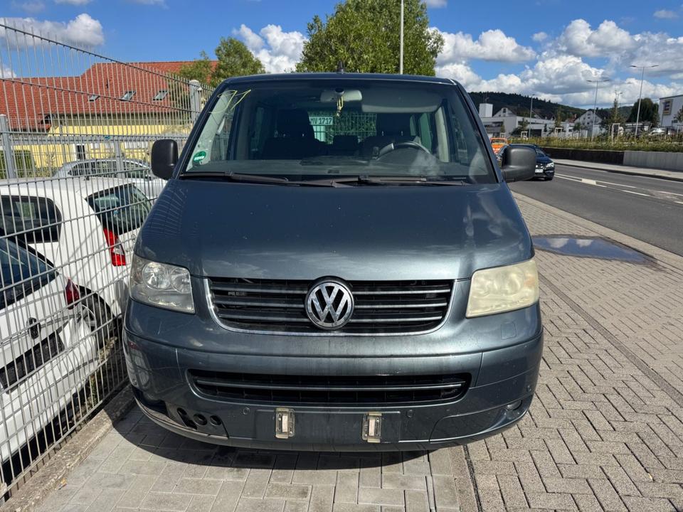 Volkswagen T5 Transporter Bus Multivan Highline рік: Mai 2004 пробіг: 318000 Diesel потужність:174 PS коробка: Manuell ціна: 1999 - Фото 0