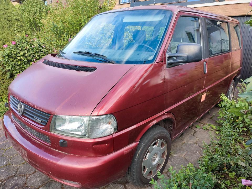 VW T4 Multivan Classic пробіг: 500000 рік: April 1998 Diesel потужність:102 PS коробка: Manuell ціна: 2000 - Фото 13