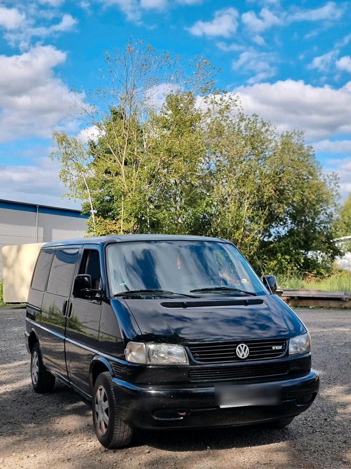 VW T4 Multivan пробіг: 450000 рік: September 1997 Diesel потужність:102 PS коробка: Manuell ціна: 3500 - Фото 1